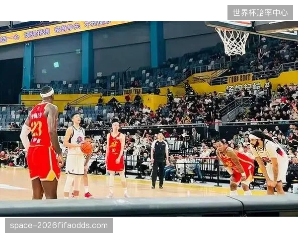 宁波队中锋法尔凭借身高优势制霸禁区，终结效率断层式领先。